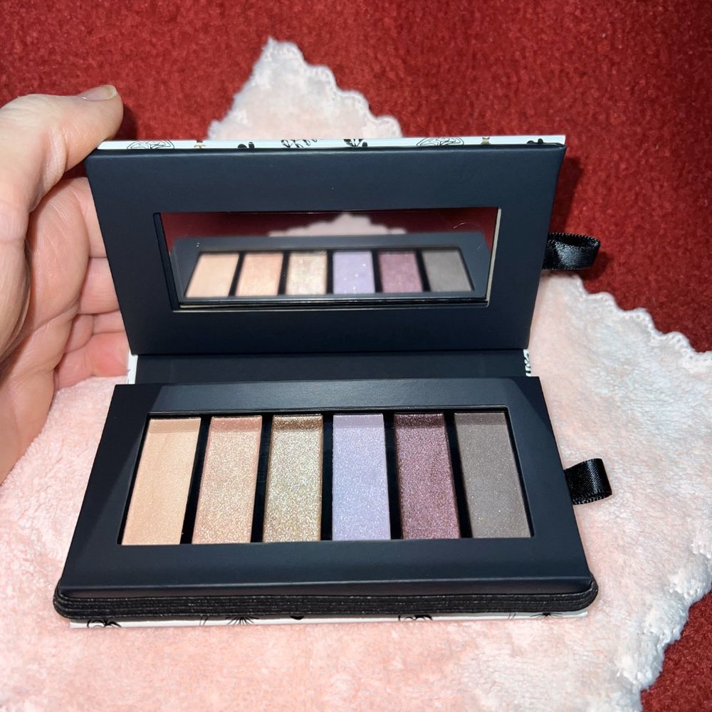 NEW BARE MINERALS - Picture 12 of 15